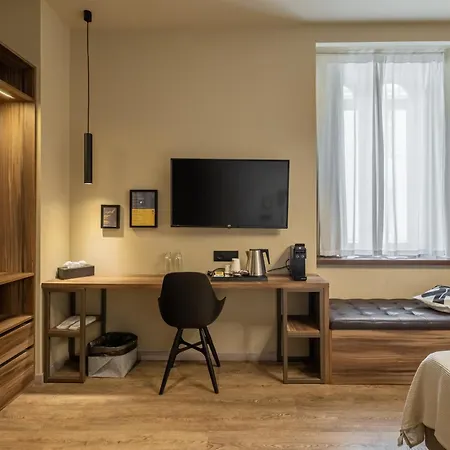 9 Stanze - Boutique Affittacamere 4*